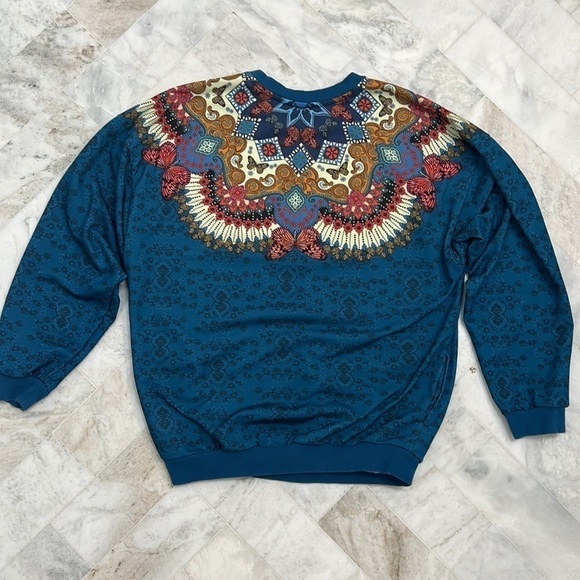 Adidas women sweatshirt, size M, like new. - Picture 2 of 5